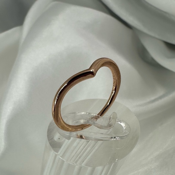 Pandora Polished Wishbone Ring – Size 54 / US 7 | Classic V-Shape Stacking Ring - Picture 7 of 10